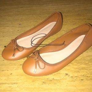 Forever 21 Brown Flats Size 6